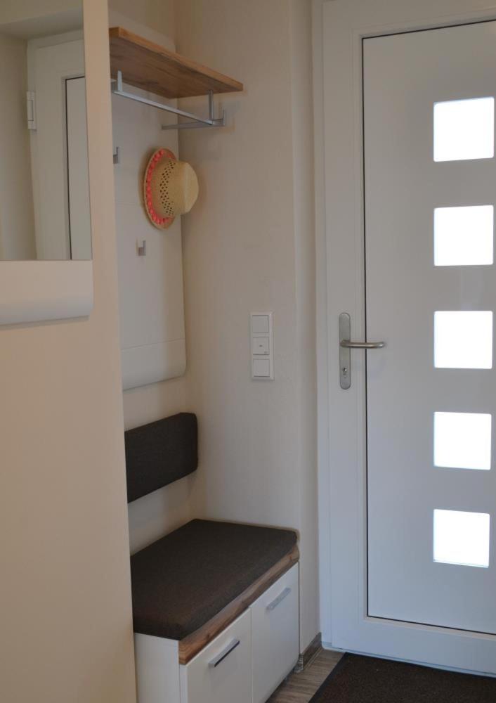U16 Og - Komfortable Ferienwohnung Mit Kamin, Wlan Und Seeblick Marienfelde Exterior foto