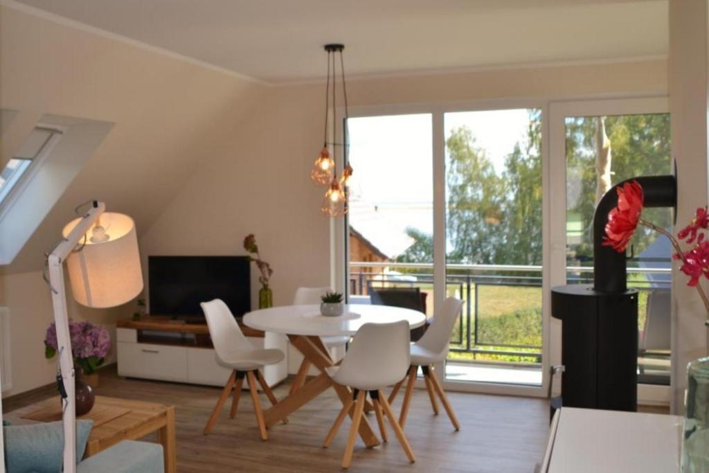 U16 Og - Komfortable Ferienwohnung Mit Kamin, Wlan Und Seeblick Marienfelde Exterior foto
